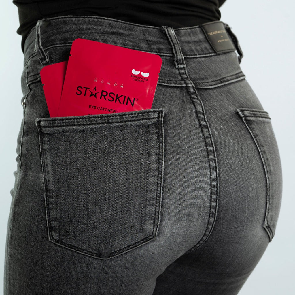 Atmospheric image of the STARSKIN Eye Catcher in a trouser pocket